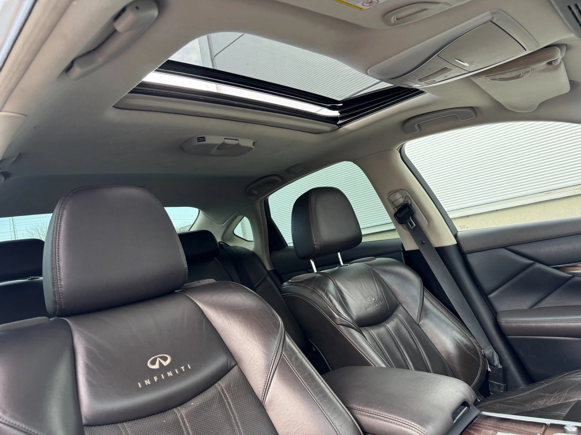 Hoofdafbeelding Infiniti M