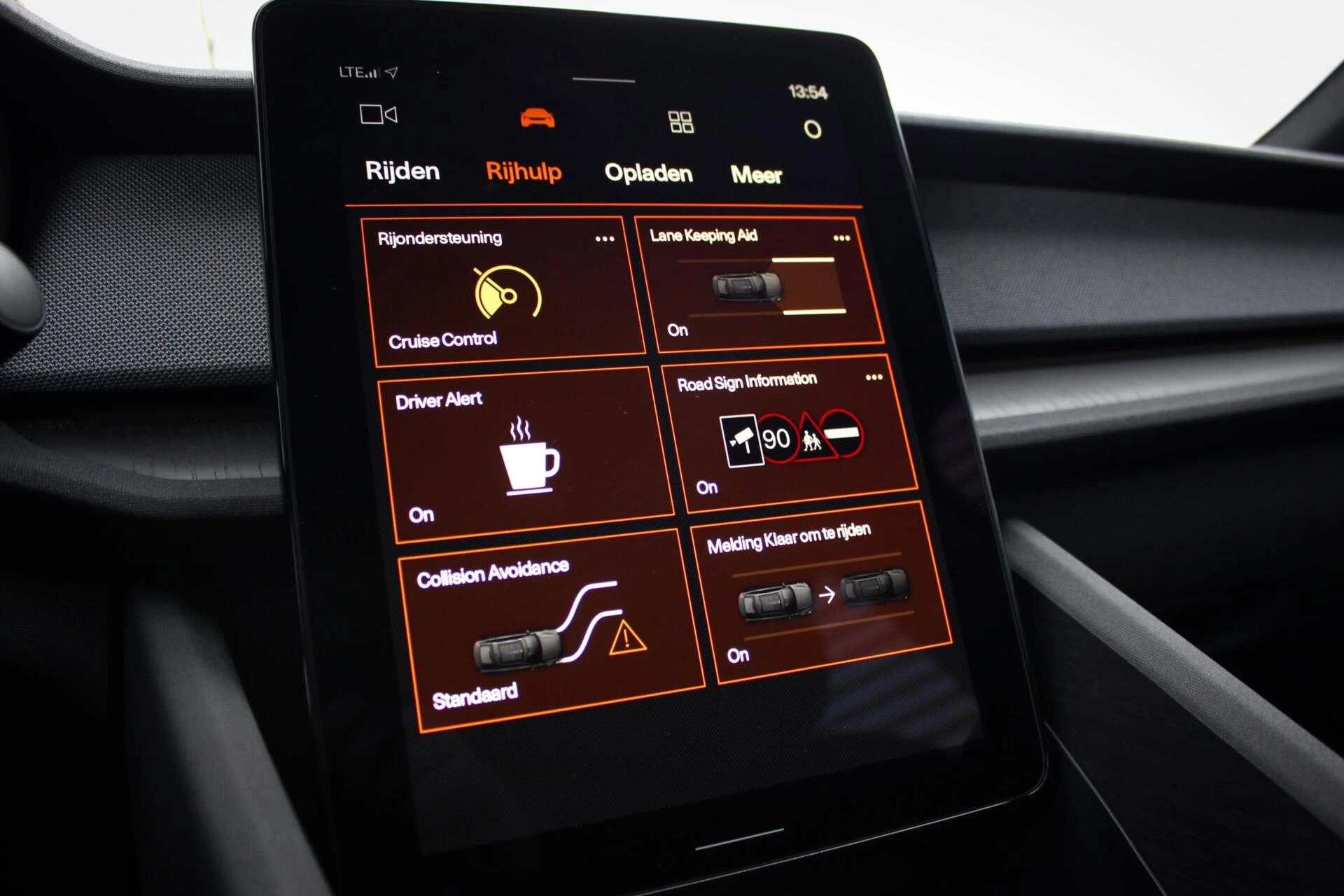 Hoofdafbeelding Polestar 2