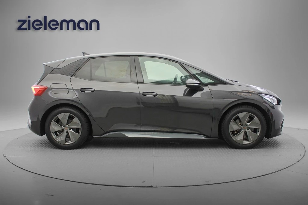 Hoofdafbeelding CUPRA Born