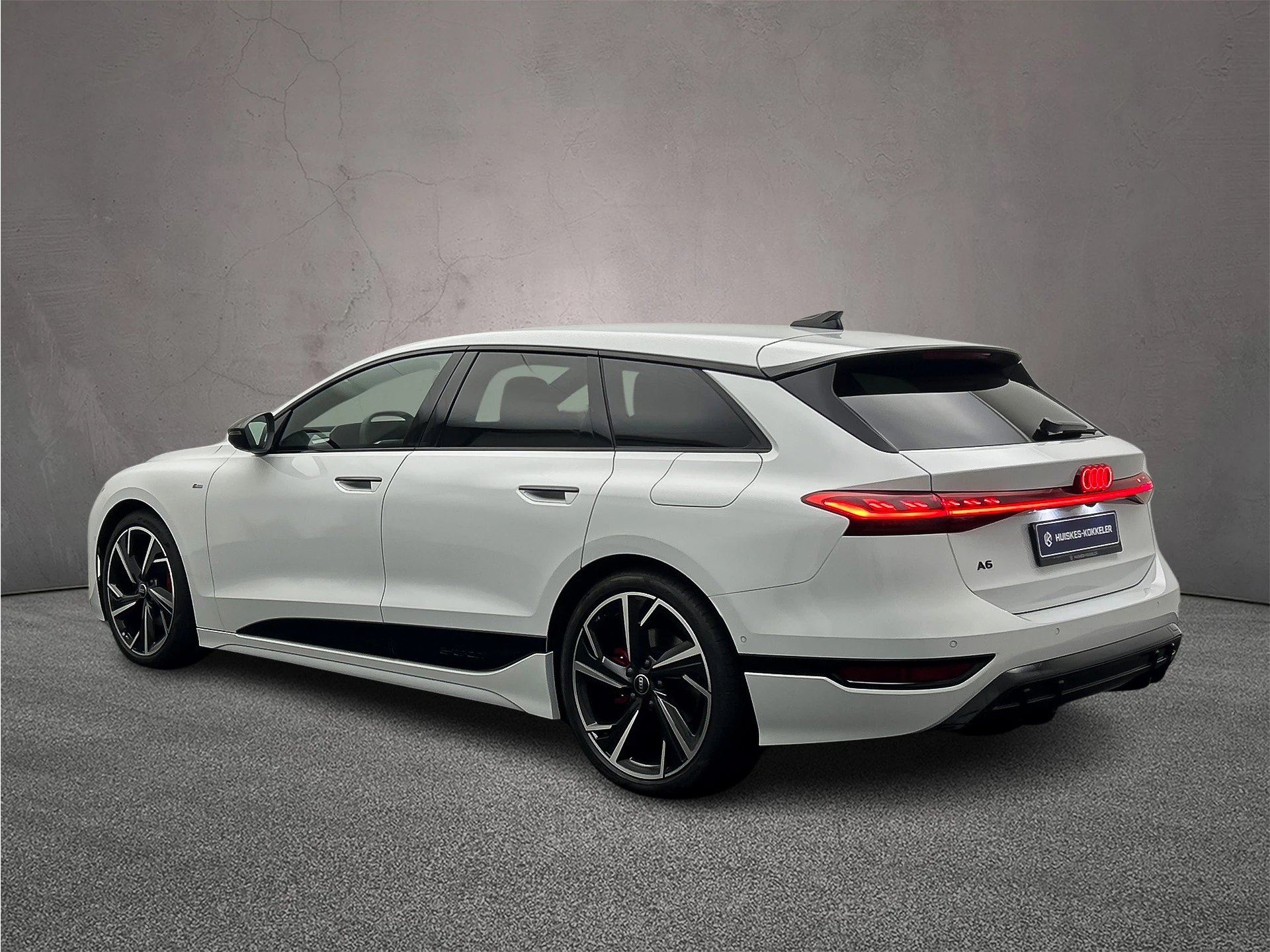 Hoofdafbeelding Audi A6 Avant e-tron