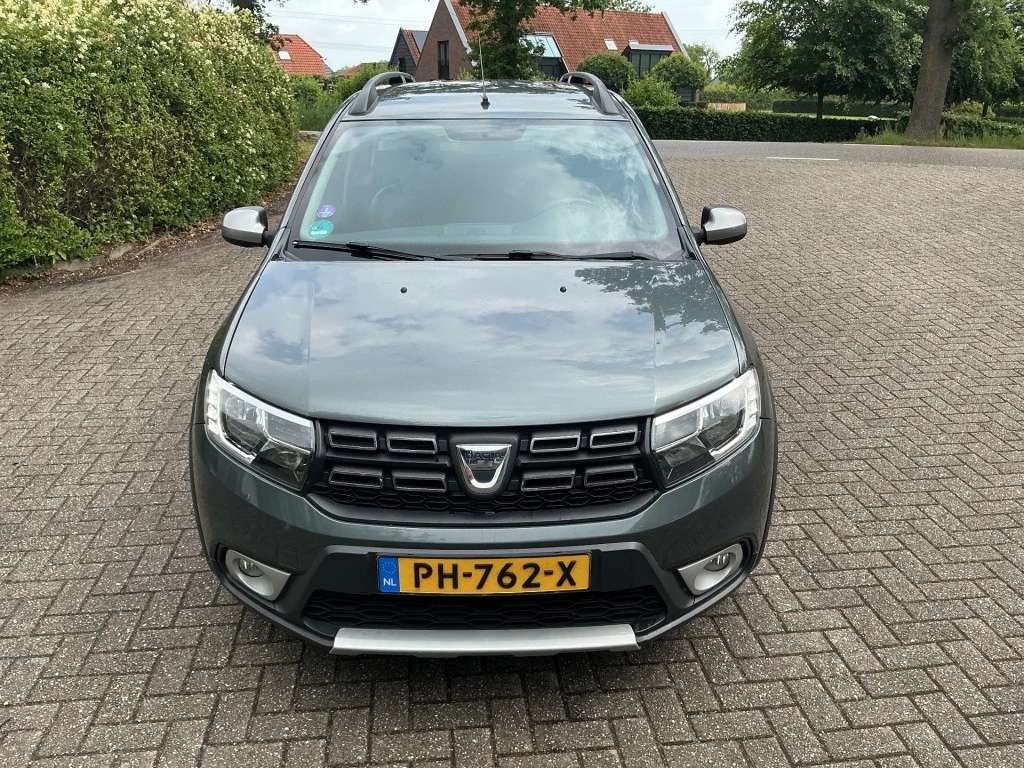Hoofdafbeelding Dacia Logan