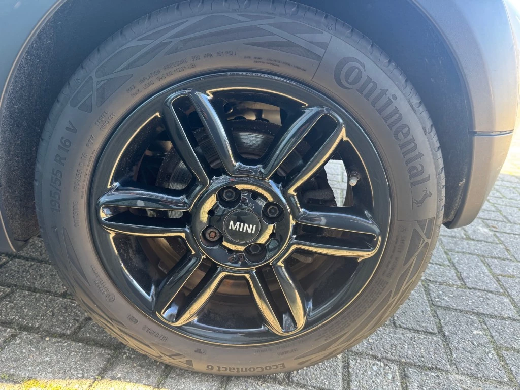 Hoofdafbeelding MINI Cabrio