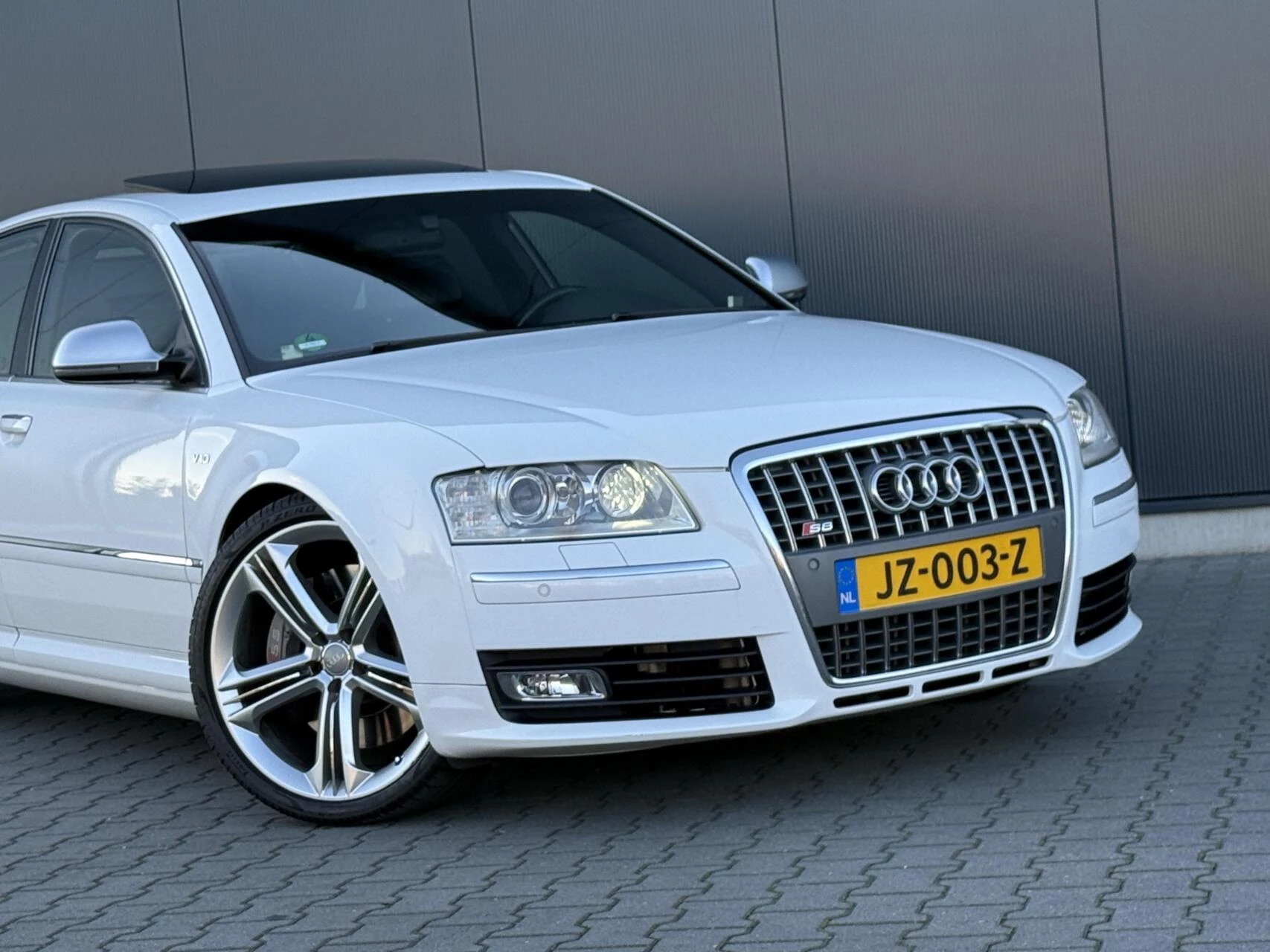 Hoofdafbeelding Audi S8