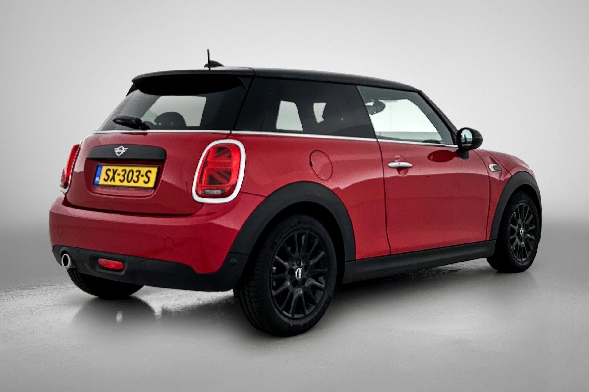 Hoofdafbeelding MINI One