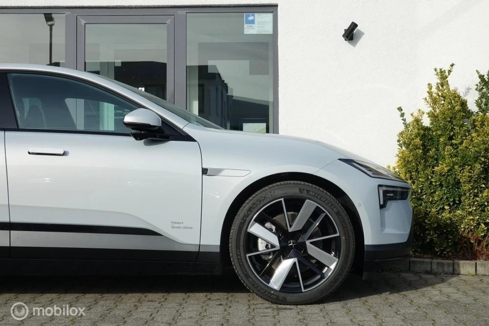 Hoofdafbeelding Polestar 4