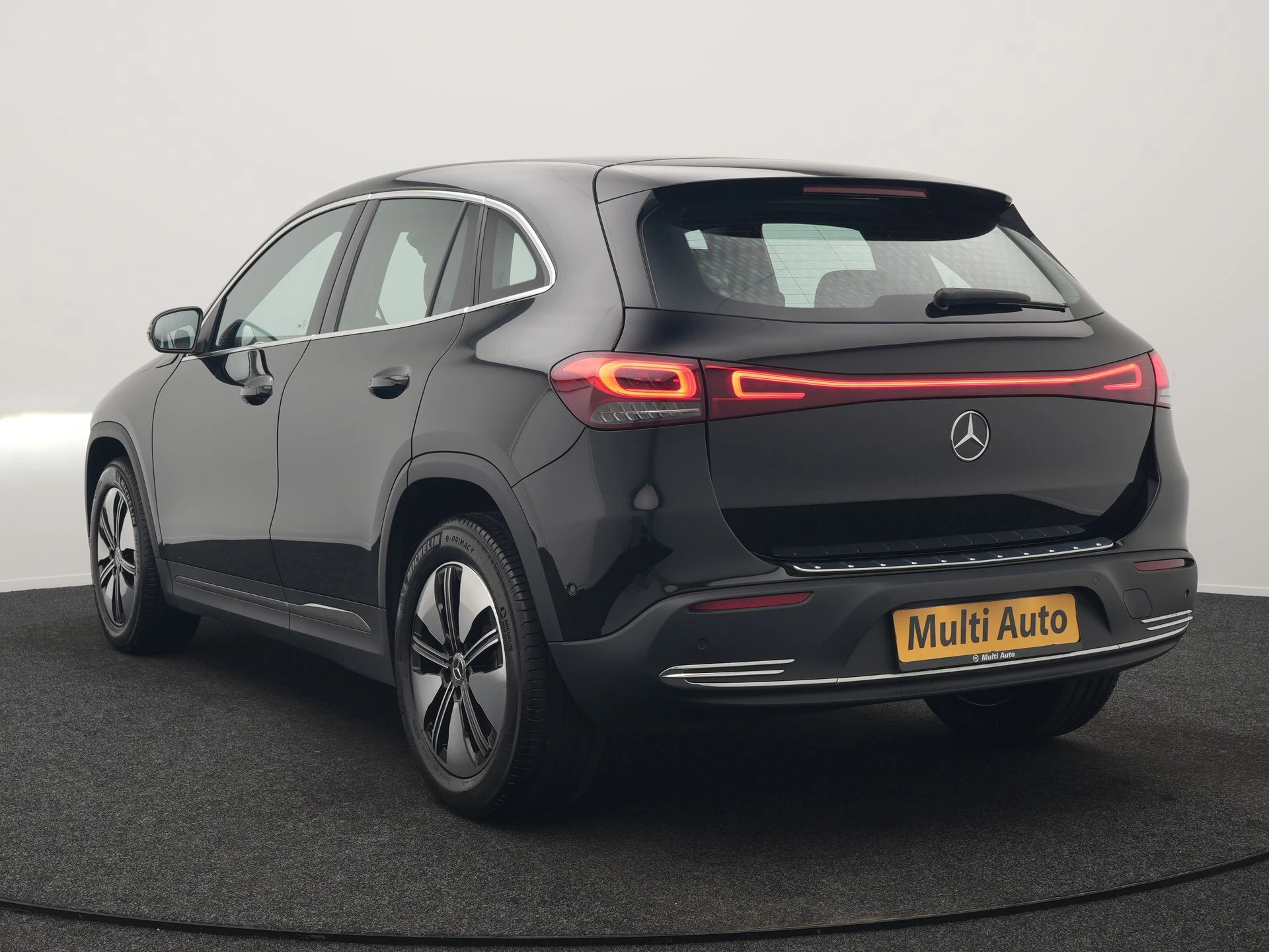 Hoofdafbeelding Mercedes-Benz EQA