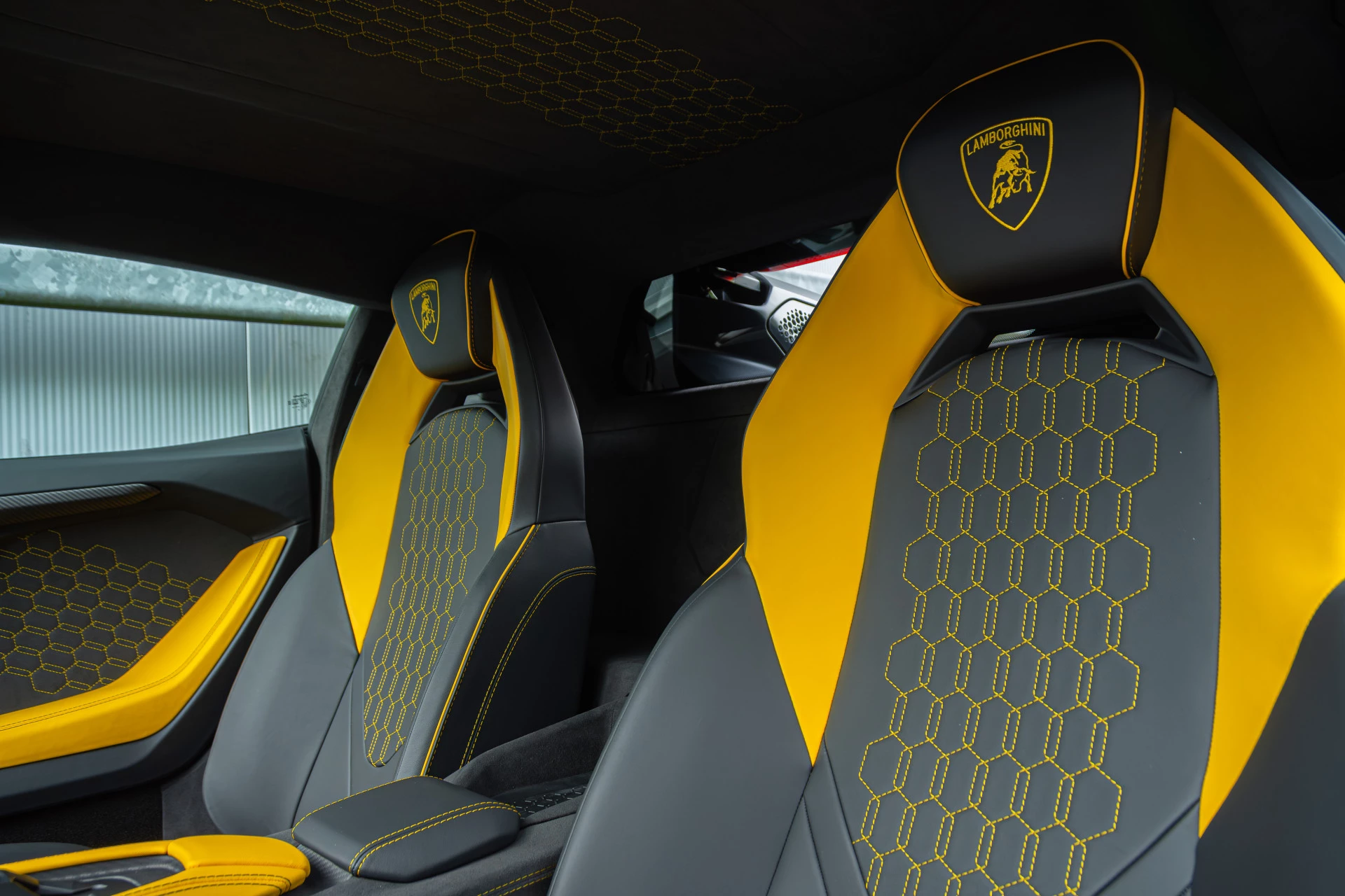 Hoofdafbeelding Lamborghini Revuelto