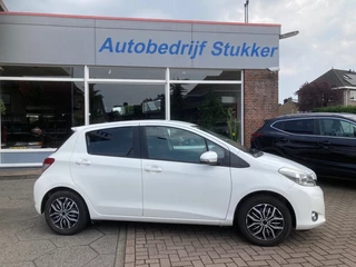Toyota Yaris 1.0 VVT-i Aspiration Cruise Navi Trekhaak Airco