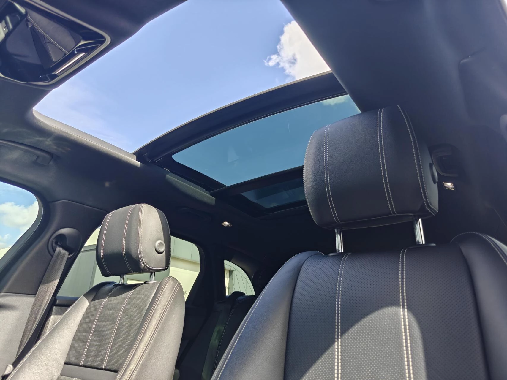 Hoofdafbeelding Land Rover Range Rover Velar