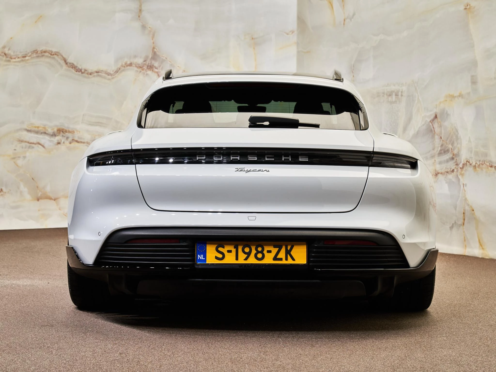 Hoofdafbeelding Porsche Taycan