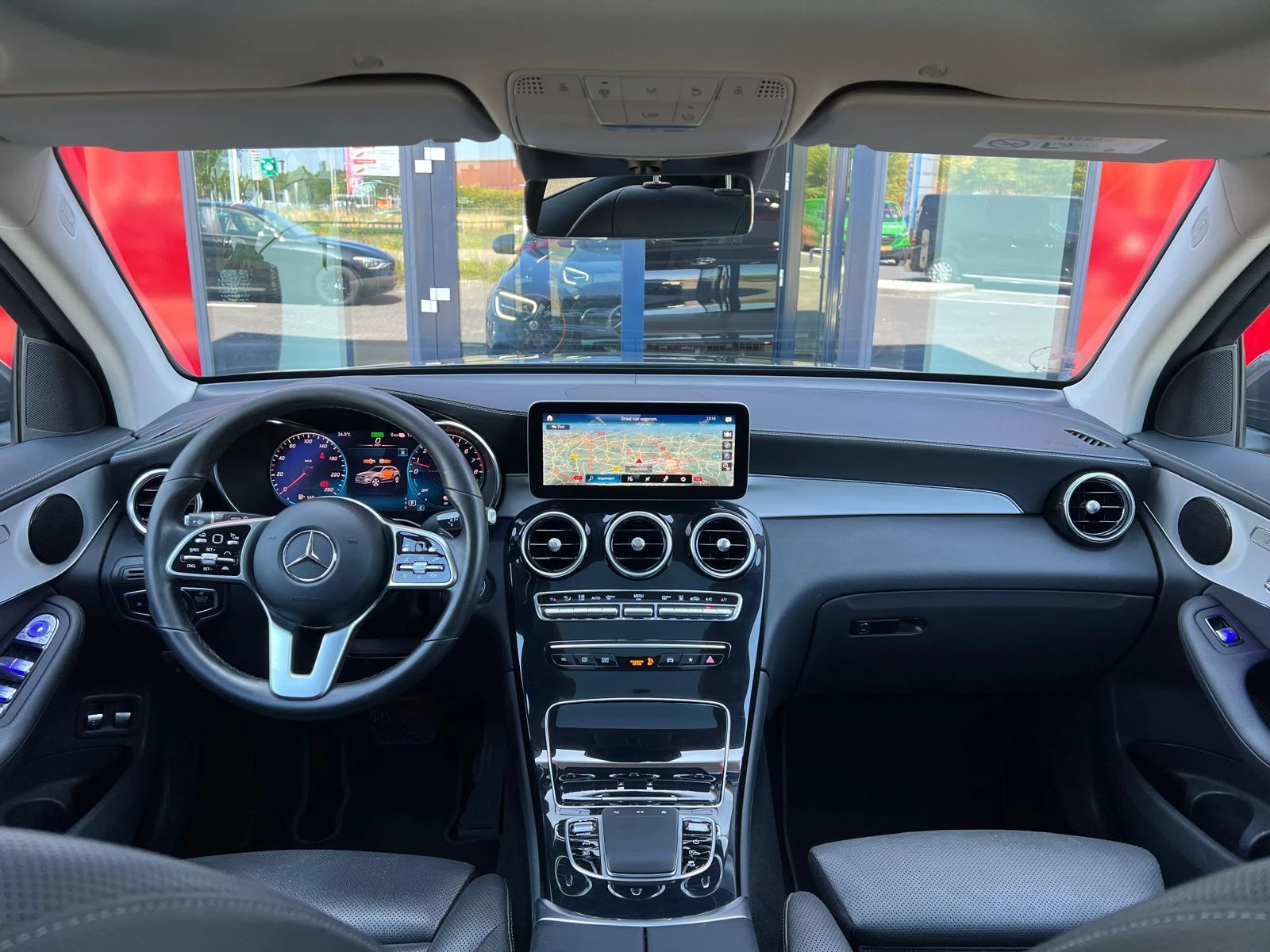 Hoofdafbeelding Mercedes-Benz GLC