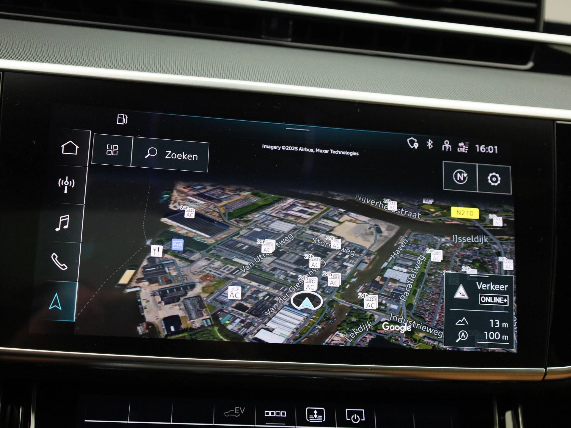 Hoofdafbeelding Audi A8