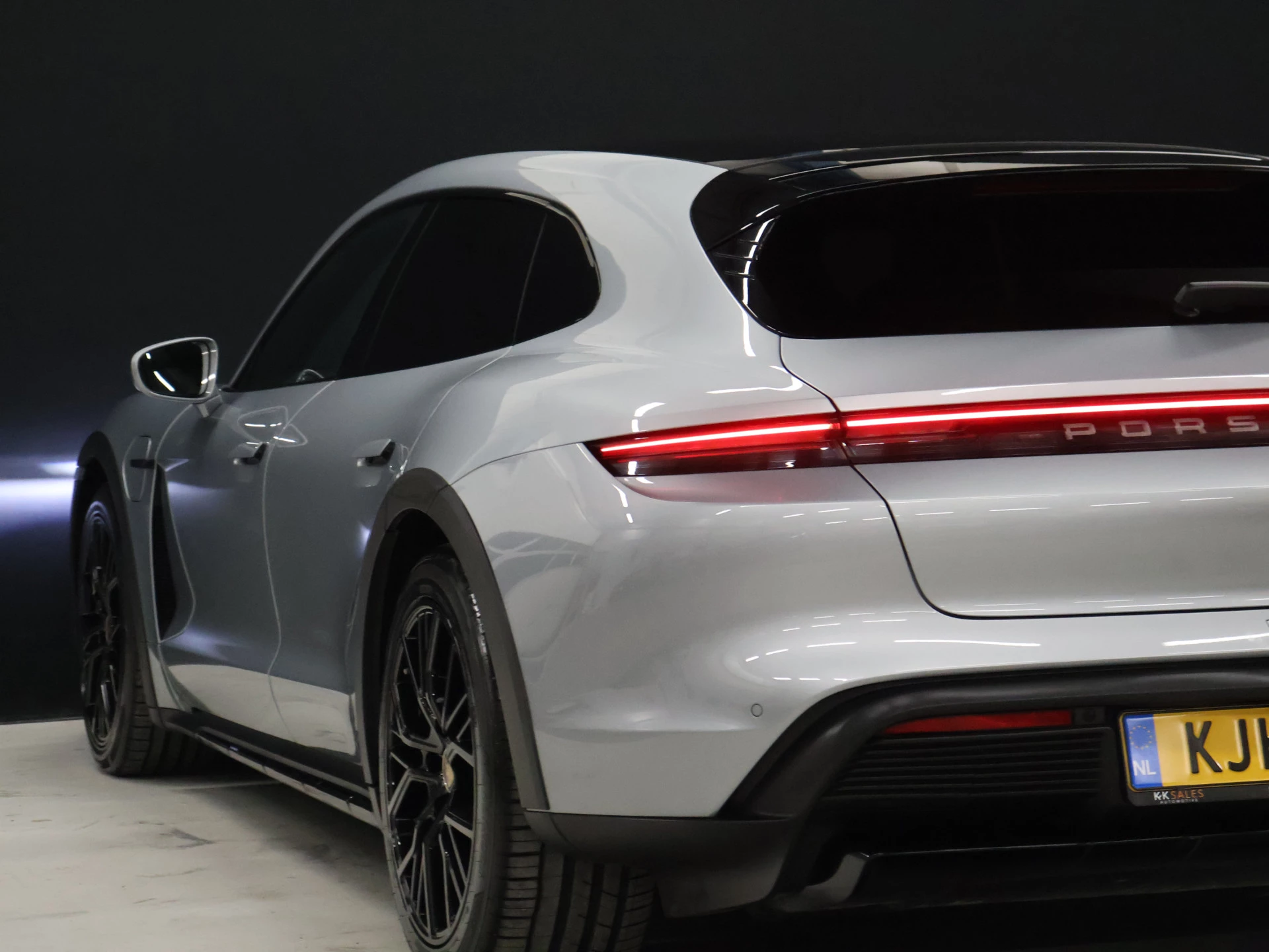 Hoofdafbeelding Porsche Taycan