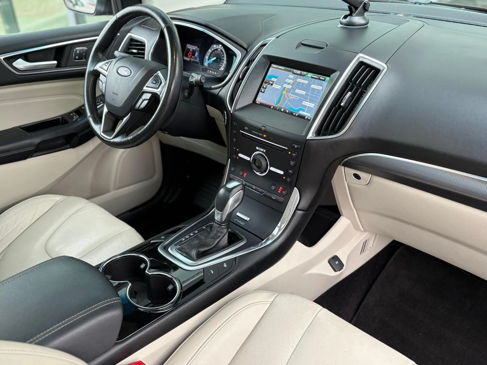 Hoofdafbeelding Ford Edge