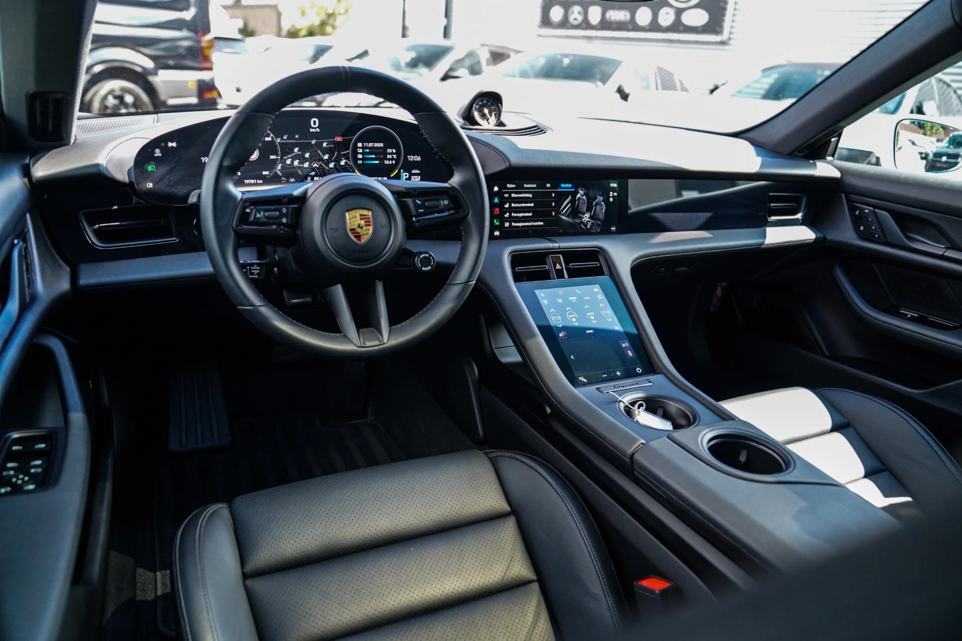 Hoofdafbeelding Porsche Taycan