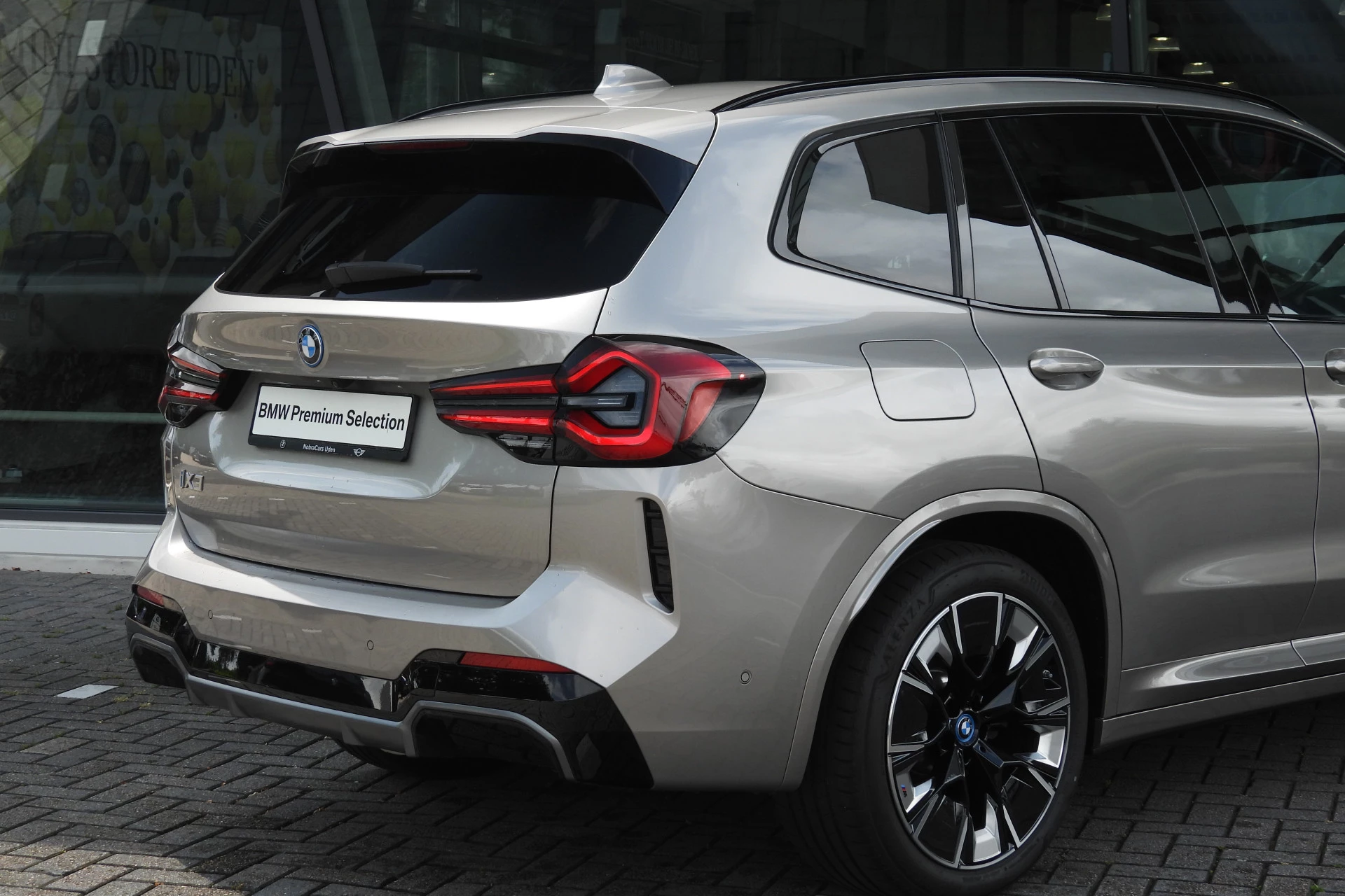 Hoofdafbeelding BMW iX3