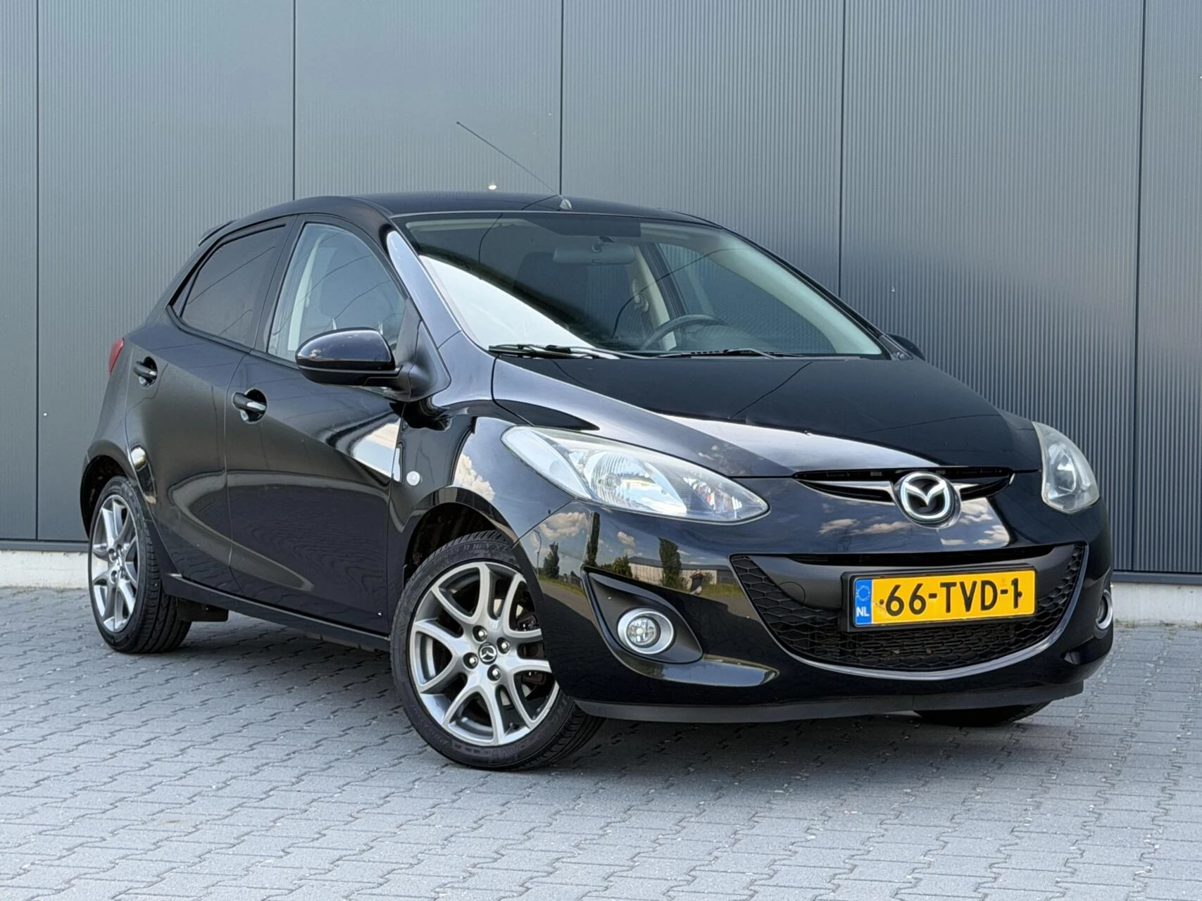 Hoofdafbeelding Mazda 2