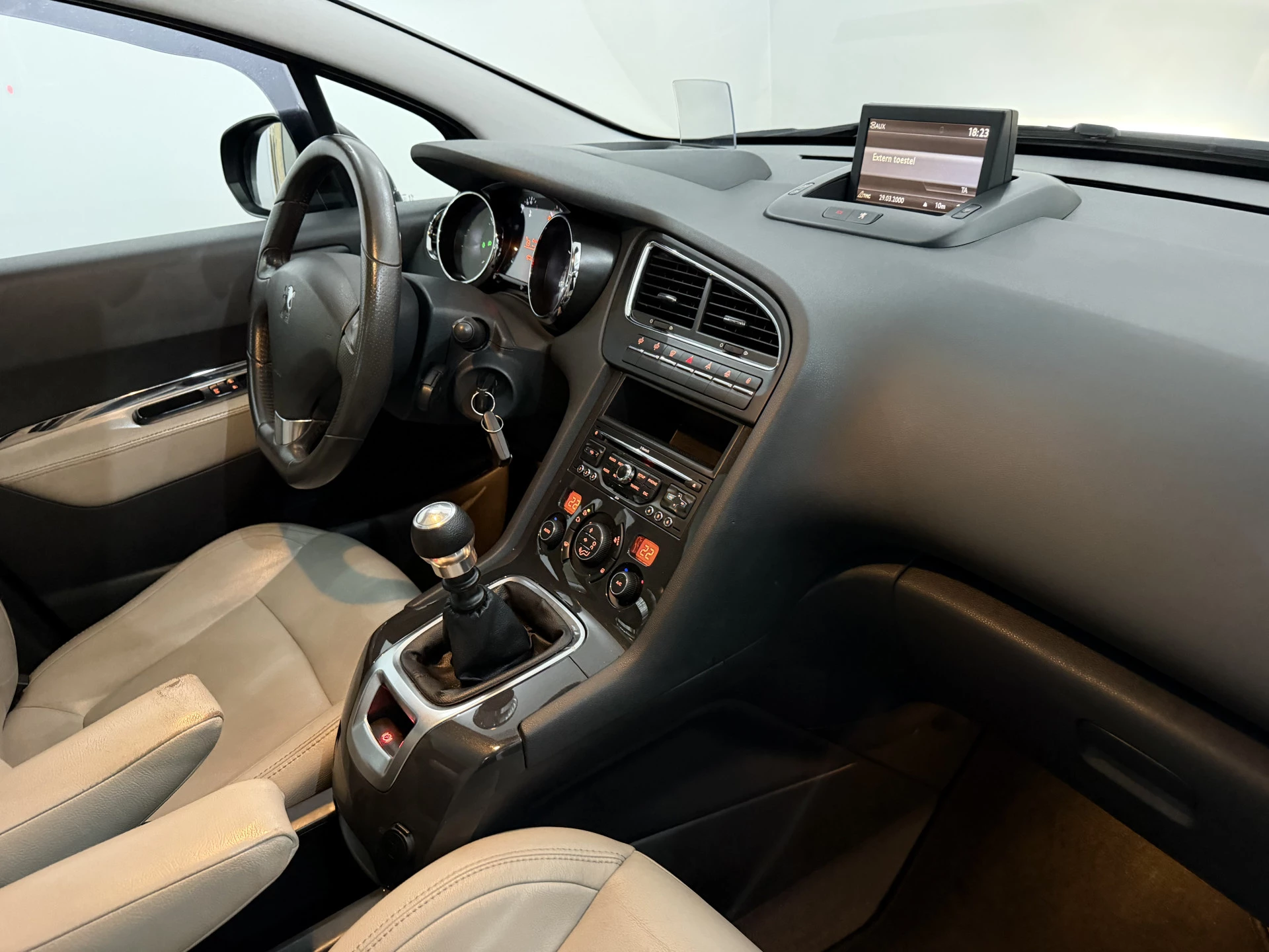 Hoofdafbeelding Peugeot 5008