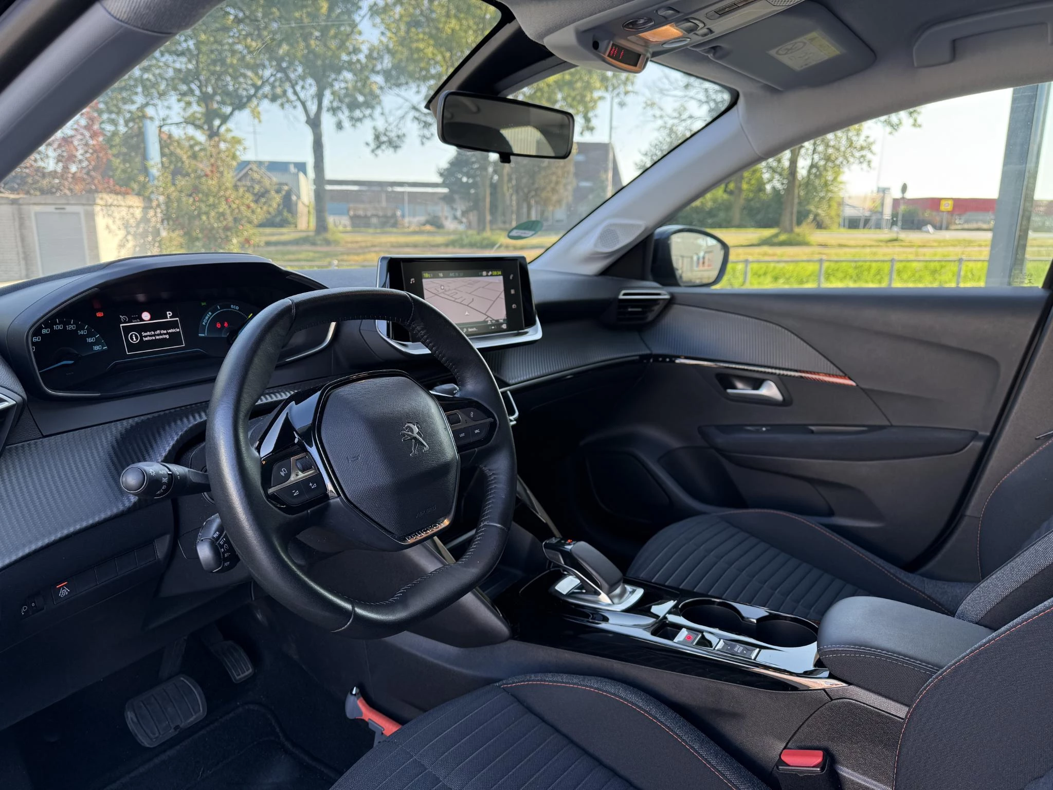 Hoofdafbeelding Peugeot e-208
