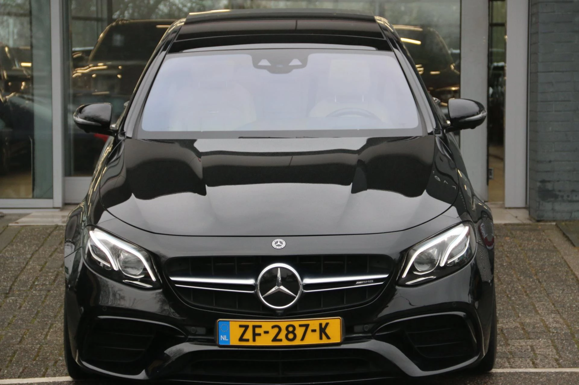 Hoofdafbeelding Mercedes-Benz E-Klasse