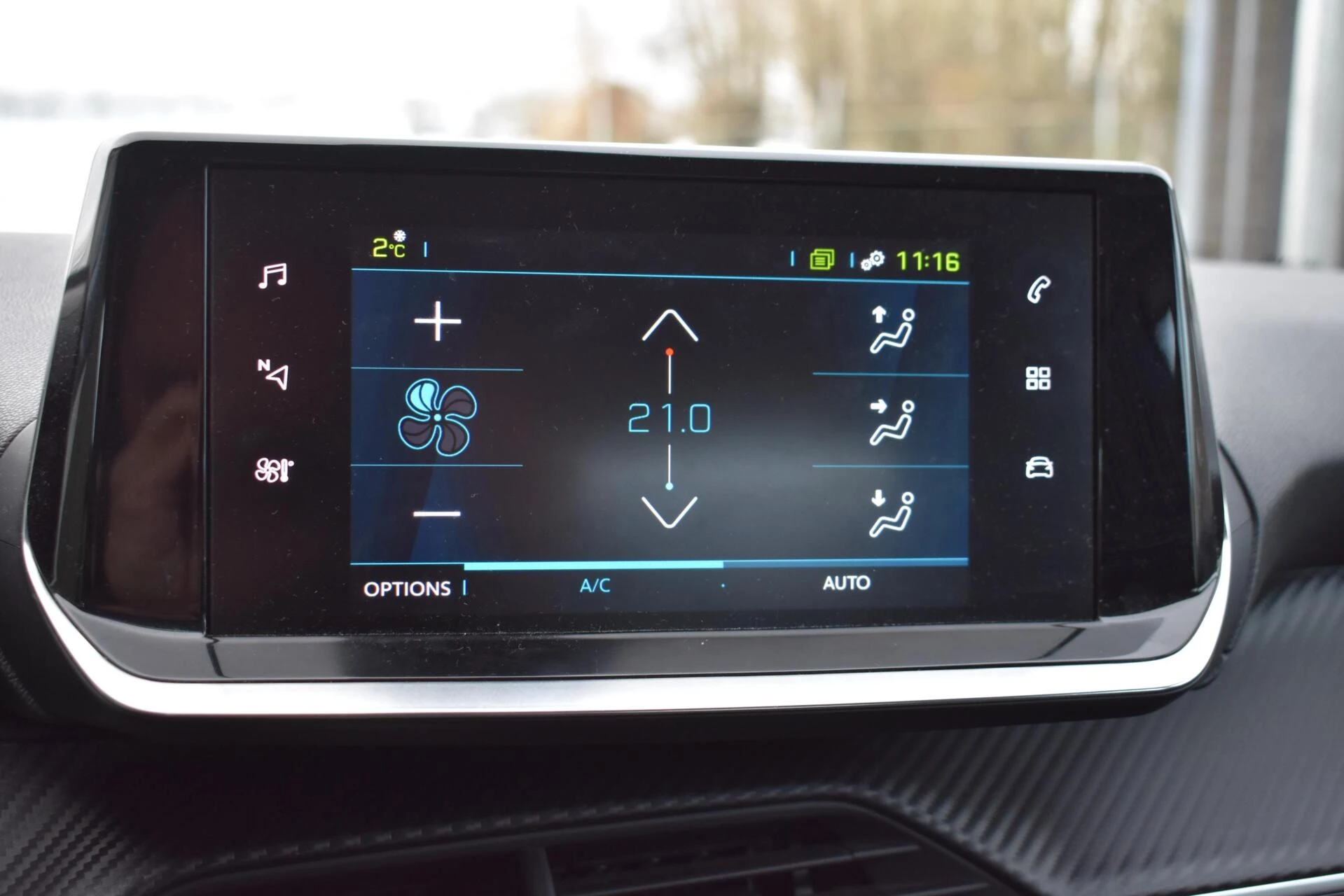 Hoofdafbeelding Peugeot e-208