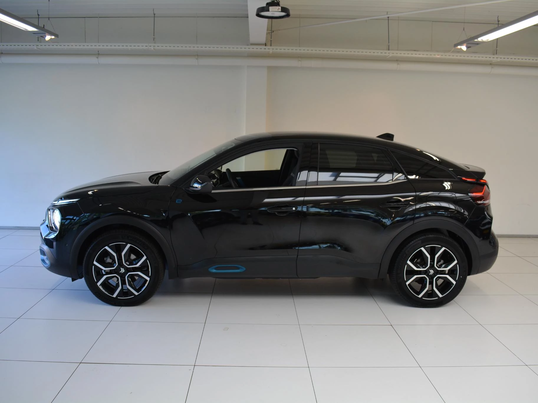 Hoofdafbeelding Citroën ë-C4