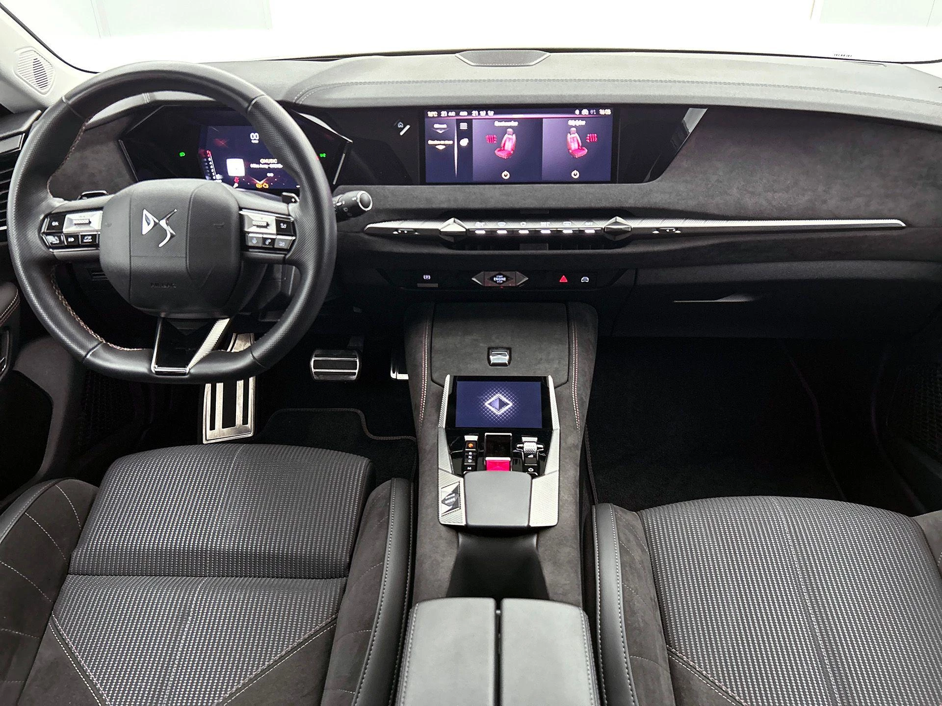 Hoofdafbeelding DS DS 4