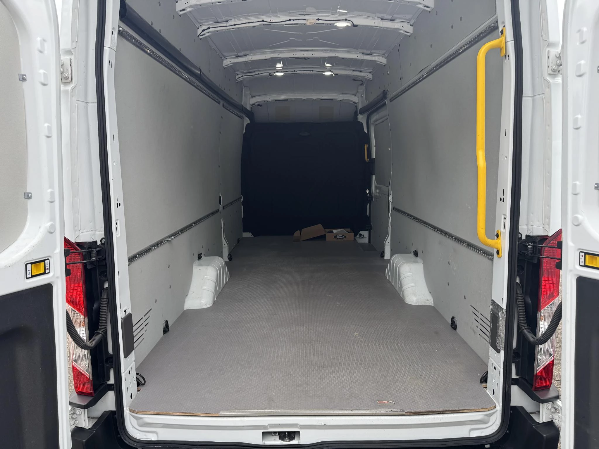 Hoofdafbeelding Ford E-Transit