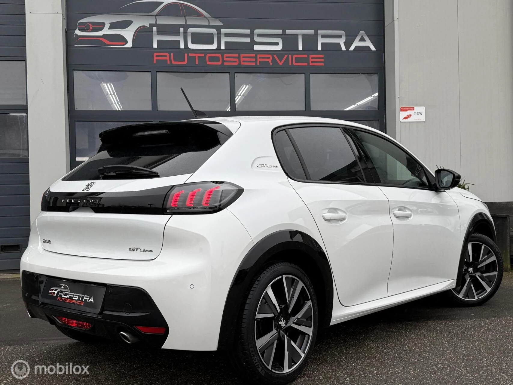 Hoofdafbeelding Peugeot 208