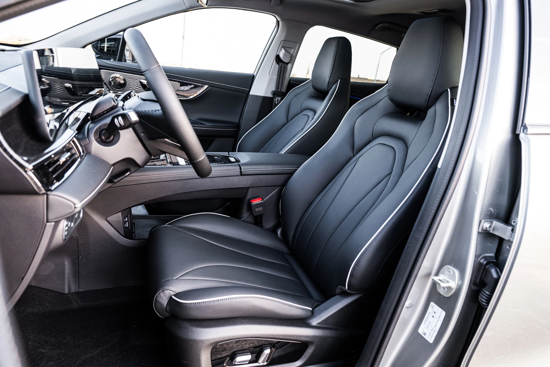 Hoofdafbeelding Omoda 5 SHS