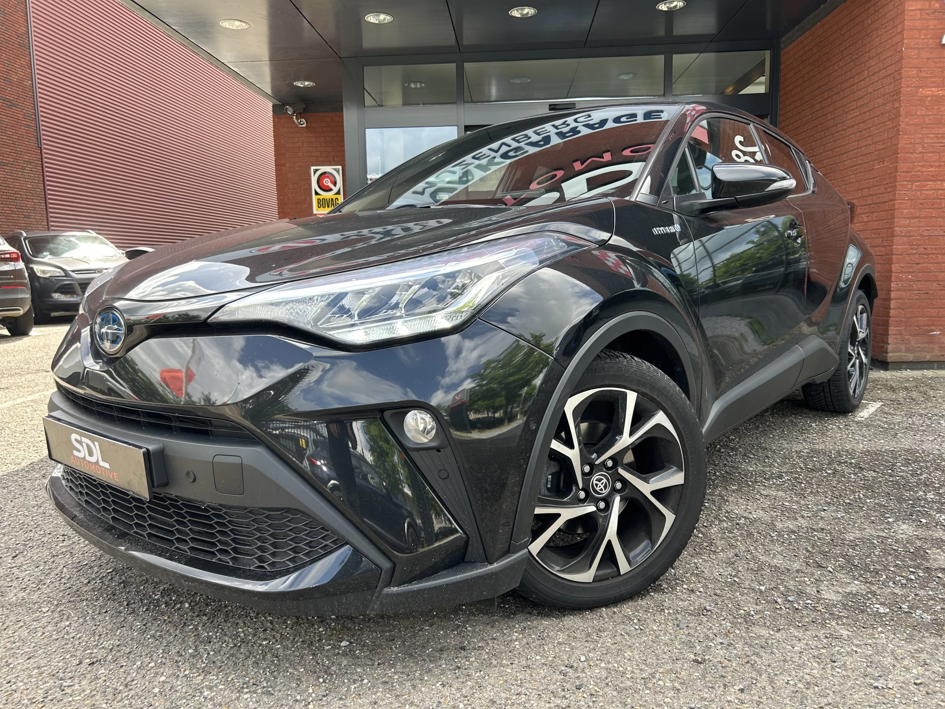Hoofdafbeelding Toyota C-HR