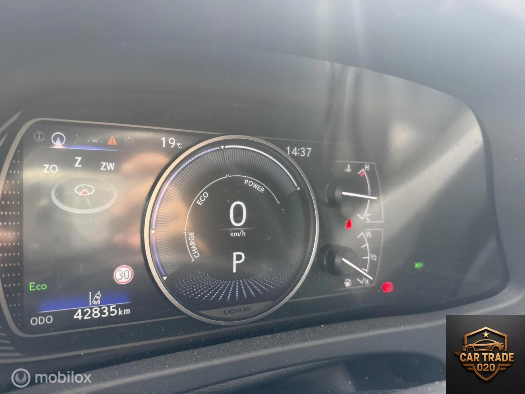 Hoofdafbeelding Lexus UX