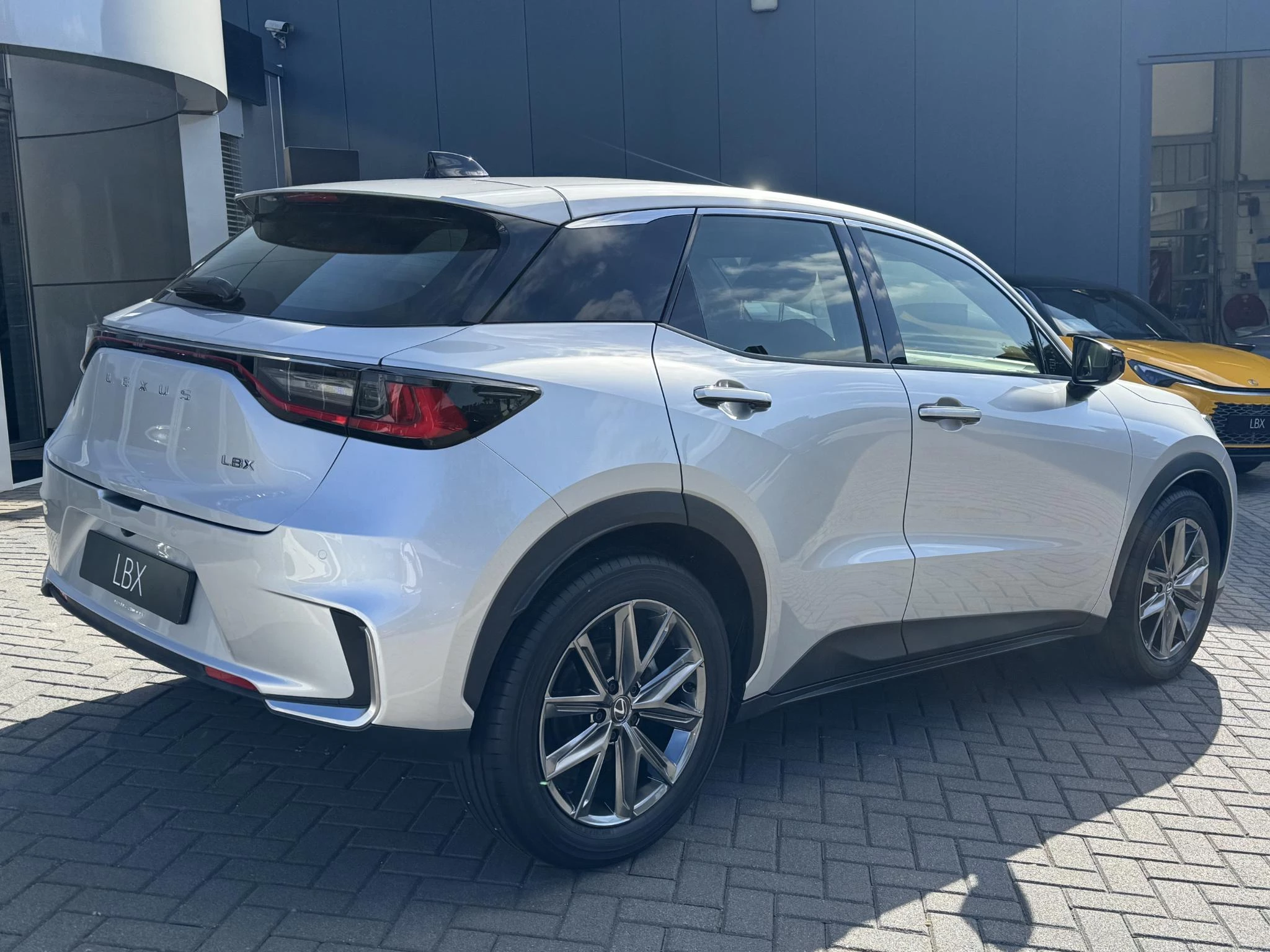 Hoofdafbeelding Lexus LBX