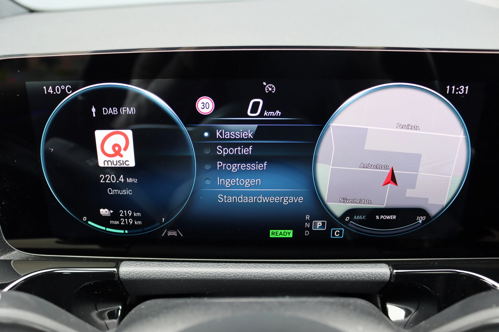 Hoofdafbeelding Mercedes-Benz EQA