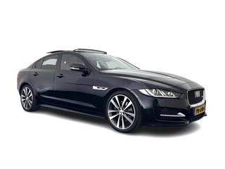 Hoofdafbeelding Jaguar XE Jaguar XE 2.0 D Portfolio R-Sport Aut. *PANO | ADAPTIVE-CRUISE | LEATHER-FABRIC | XENON | MERIDIAN-SOUND | HEATED-SPORTSEATS | NAVI-FULLMAP | KEYLESS | SHIFT-PADDLES | 19''ALU*