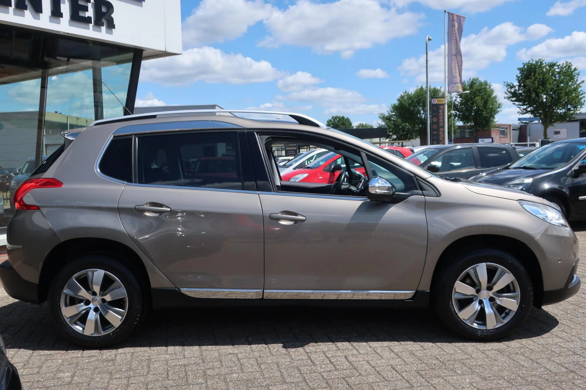 Hoofdafbeelding Peugeot 2008