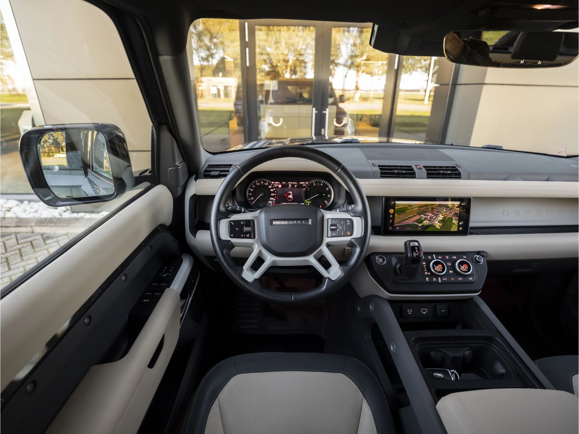 Hoofdafbeelding Land Rover Defender