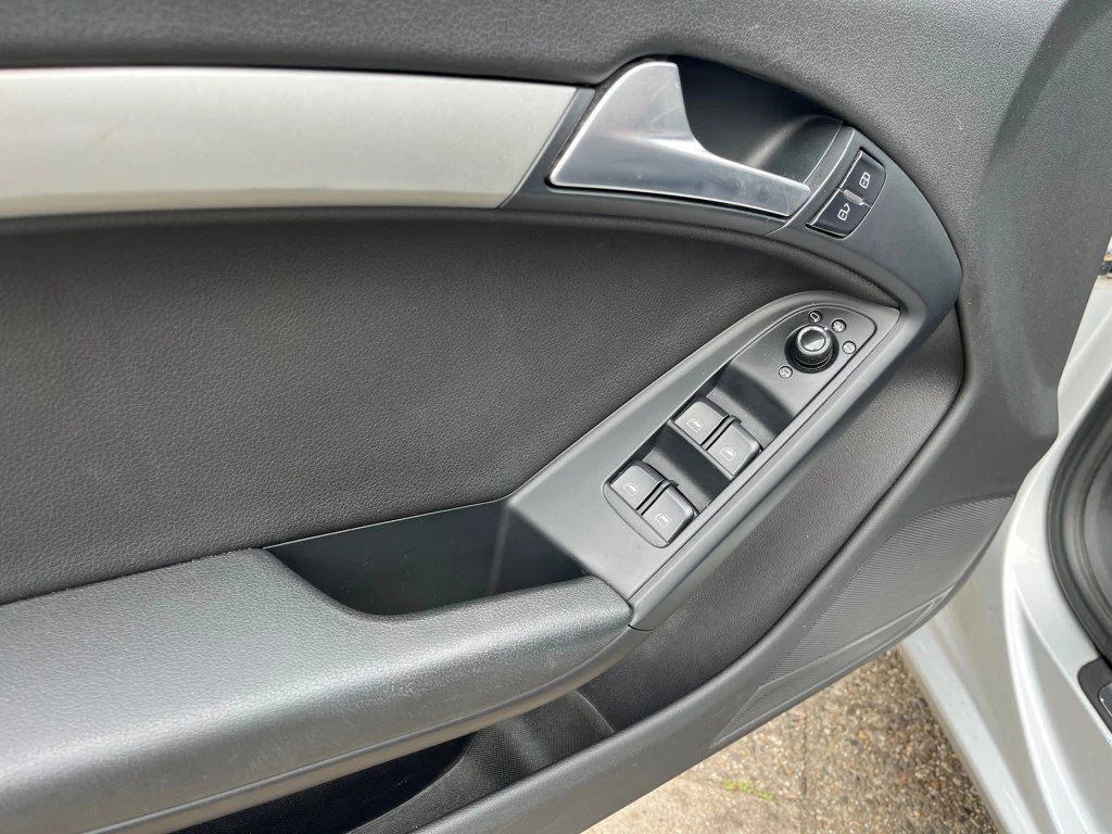 Hoofdafbeelding Audi Cabriolet