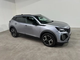 Hoofdafbeelding Peugeot 2008 Peugeot 2008 Allure, 100PK, Navigatie, PDC,Camera voor en achter,4 seizoenen