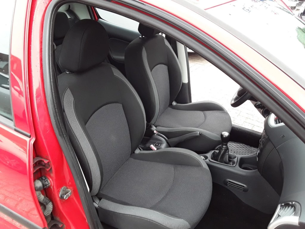 Hoofdafbeelding Peugeot 206+