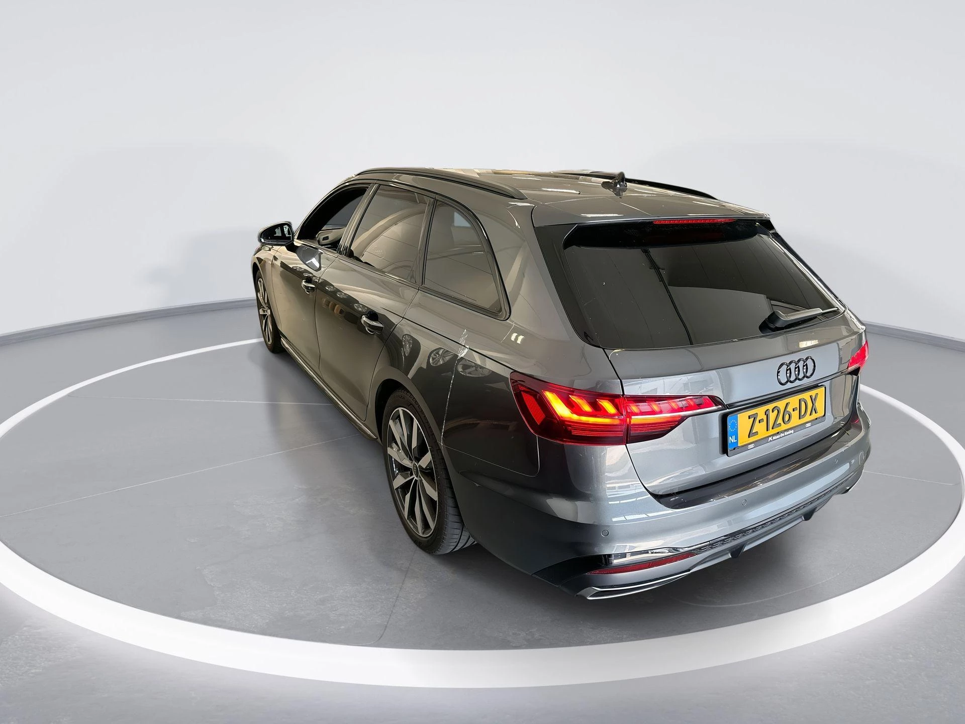 Hoofdafbeelding Audi A4