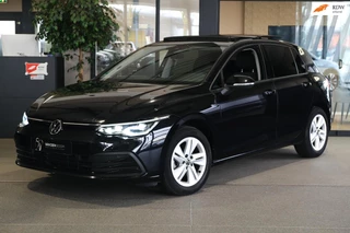 Hoofdafbeelding Volkswagen Golf Volkswagen Golf 1.5 TSI Life Pano IQ Led Acc Navi Pdc Climate