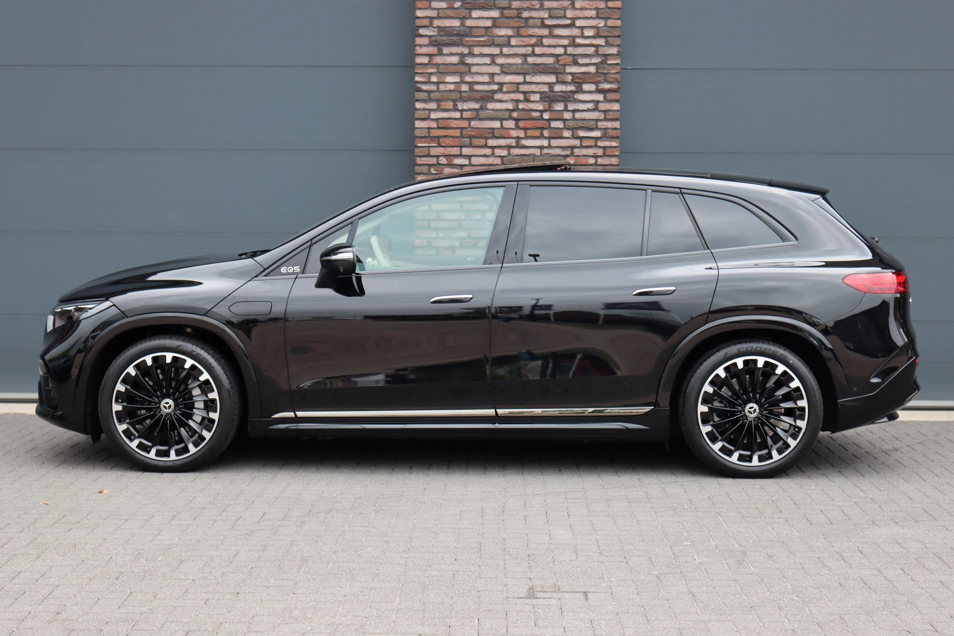Hoofdafbeelding Mercedes-Benz EQS