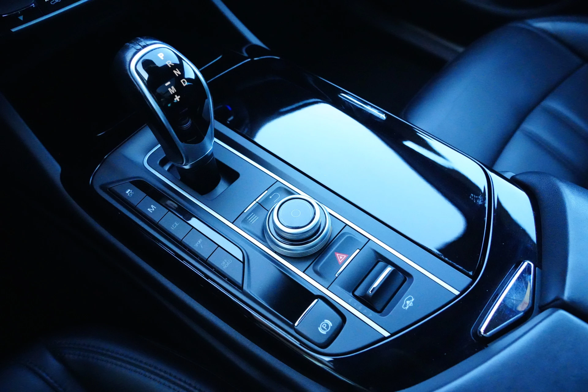 Hoofdafbeelding Maserati Levante