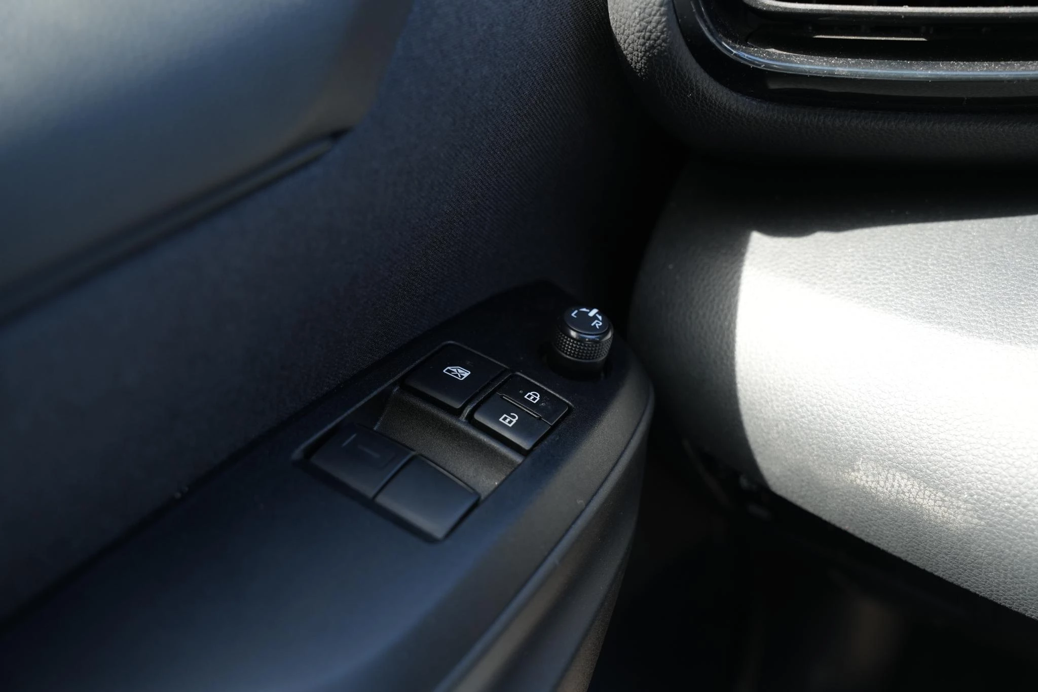 Hoofdafbeelding Mazda 2 Hybrid