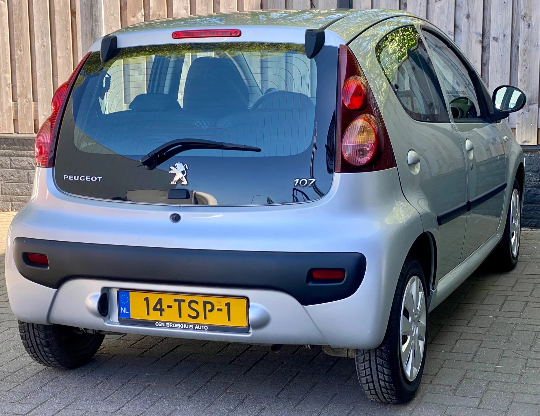 Hoofdafbeelding Peugeot 107