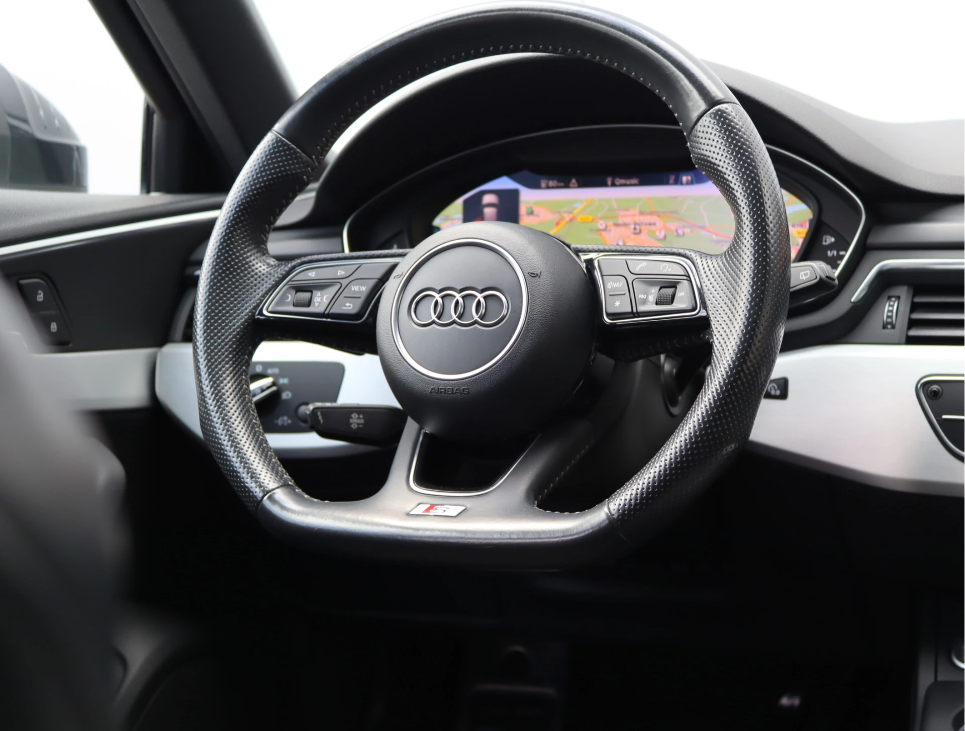 Hoofdafbeelding Audi A4
