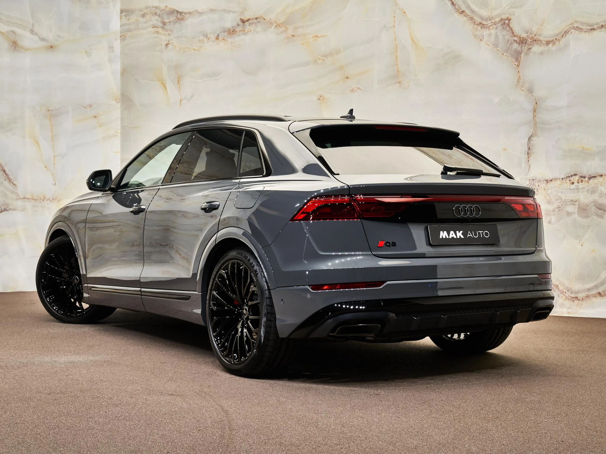 Hoofdafbeelding Audi Q8