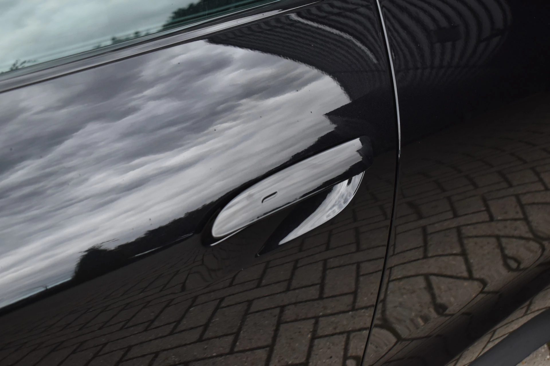 Hoofdafbeelding Porsche Taycan