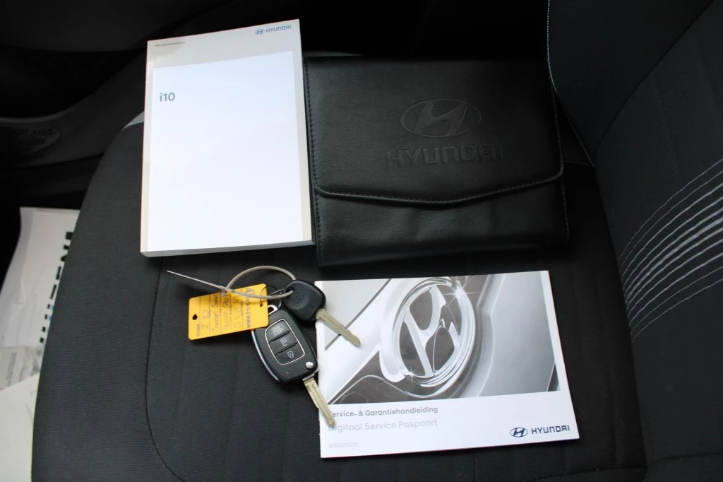 Hoofdafbeelding Hyundai i10